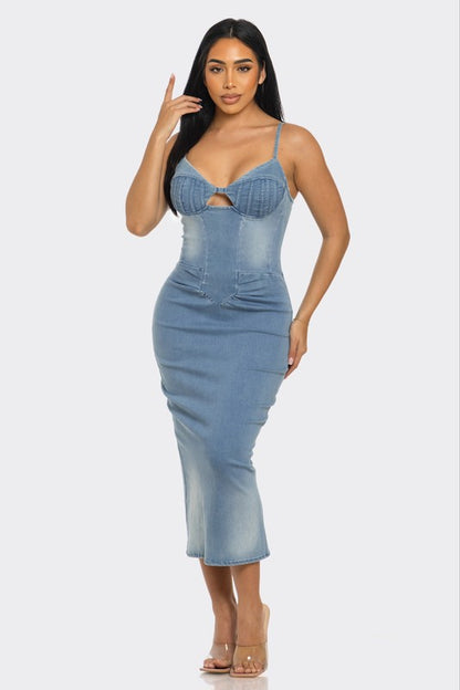 ATHINA CASUAL LIGHT WASHED DENIM MIDI DRESS