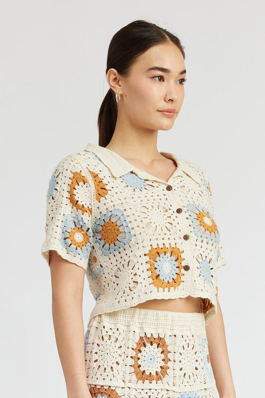 CROCHET CROPPED BUTTON UP TOP